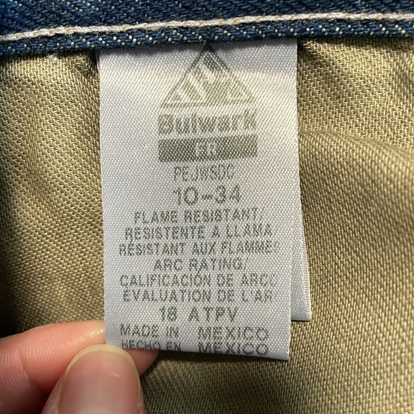 NWT Bulwark Flame Resistant Jeans (FR) - Picture 9 of 9